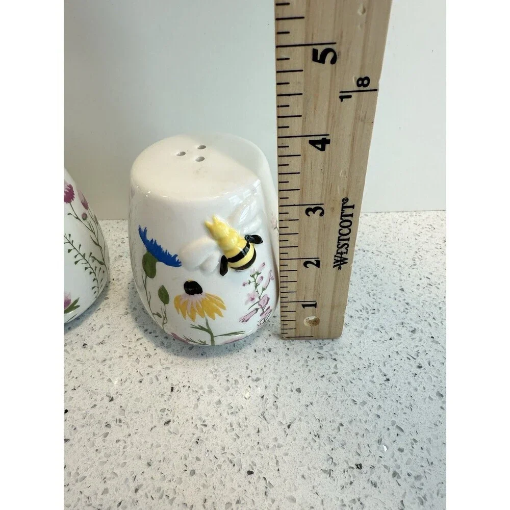 Spring Bumblebee Bee Flower Salt and Pepper Shakers Set Colorful Ceramic